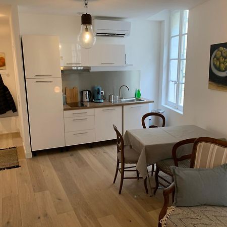 Cosy Centre Historique Apartment Arles Bilik gambar